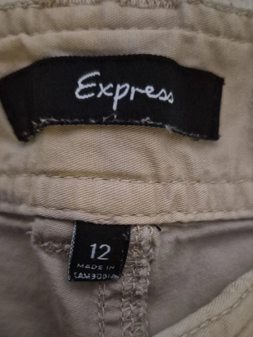 Express shorts khaki